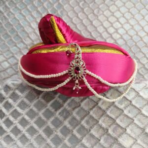 Rani Pink Maharashtrian Wedding Feta with Kundan Brooch & Pearl Ornament